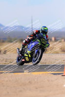 media/Dec-17-2023-CVMA (Sun) [[bf0c04832d]]/Race 2 Amateur Supersport Open/